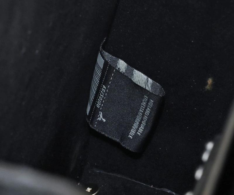 Fendi Shopping Bags 4220-0262