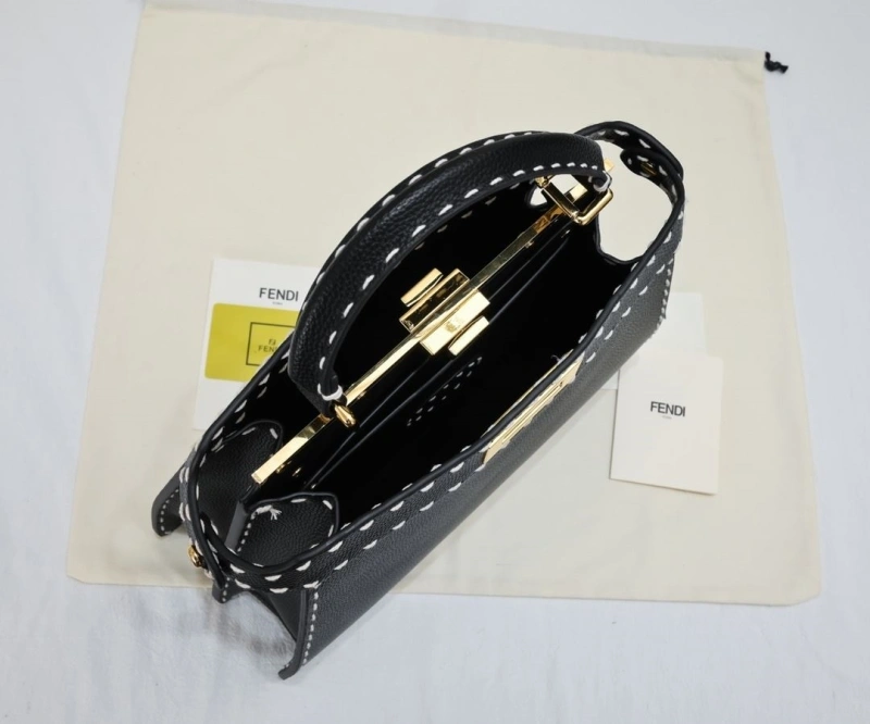 Fendi Shopping Bags 4220-0262