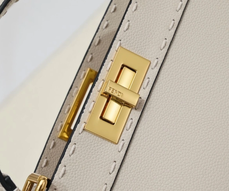 Fendi Shopping Bags 4220-0263