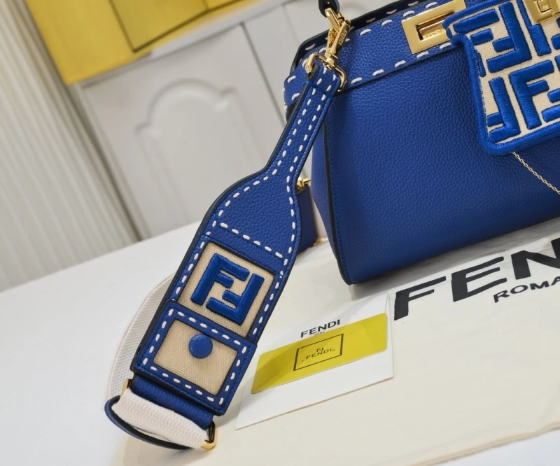 Fendi Shopping Bags 4220-0272
