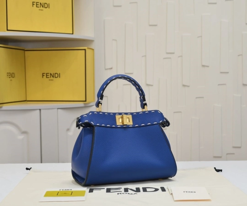 Fendi Shopping Bags 4220-0272