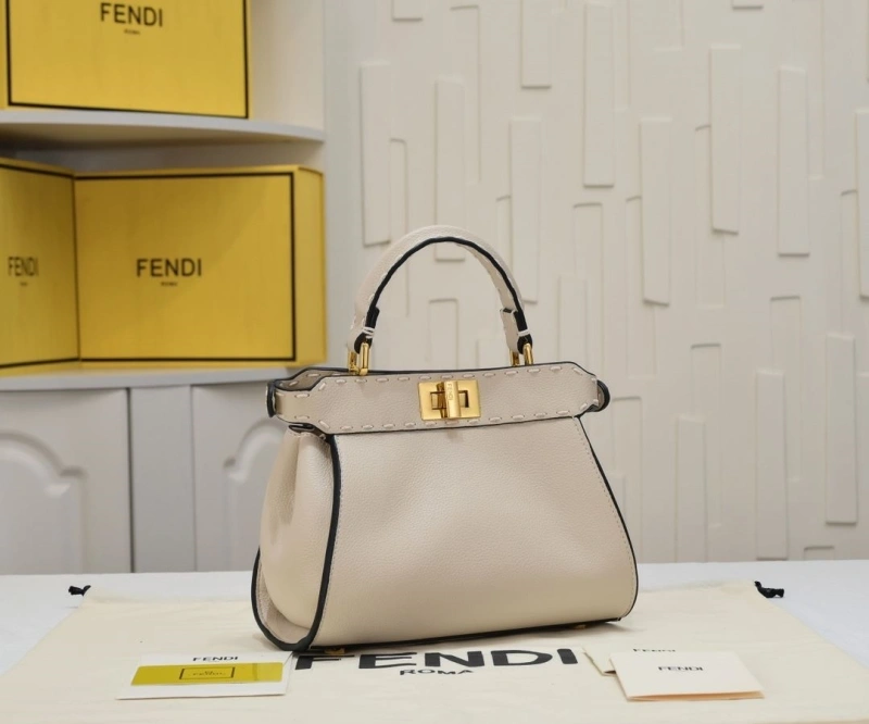 Fendi Shopping Bags 4220-0274