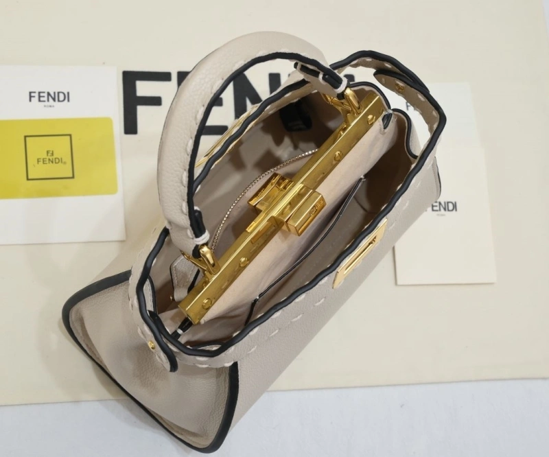 Fendi Shopping Bags 4220-0274