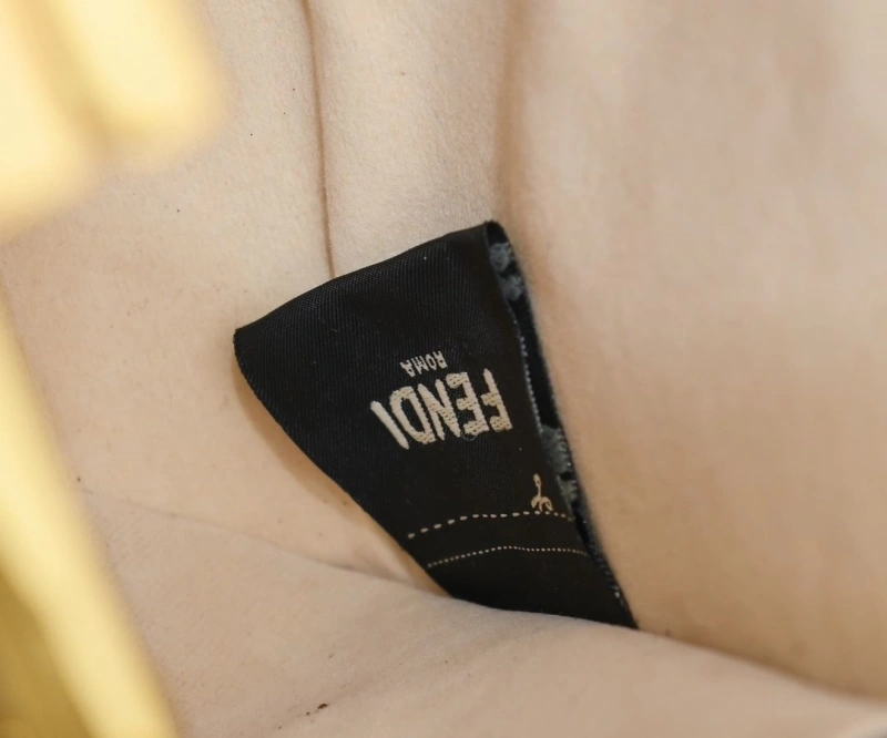 Fendi Shopping Bags 4220-0274