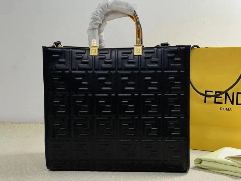 Fendi Shopping Bags 4220-0288