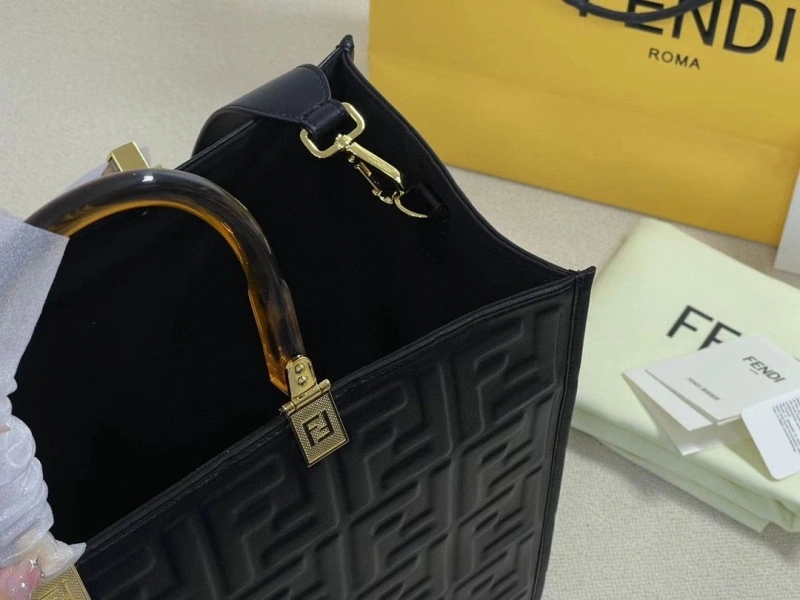 Fendi Shopping Bags 4220-0288