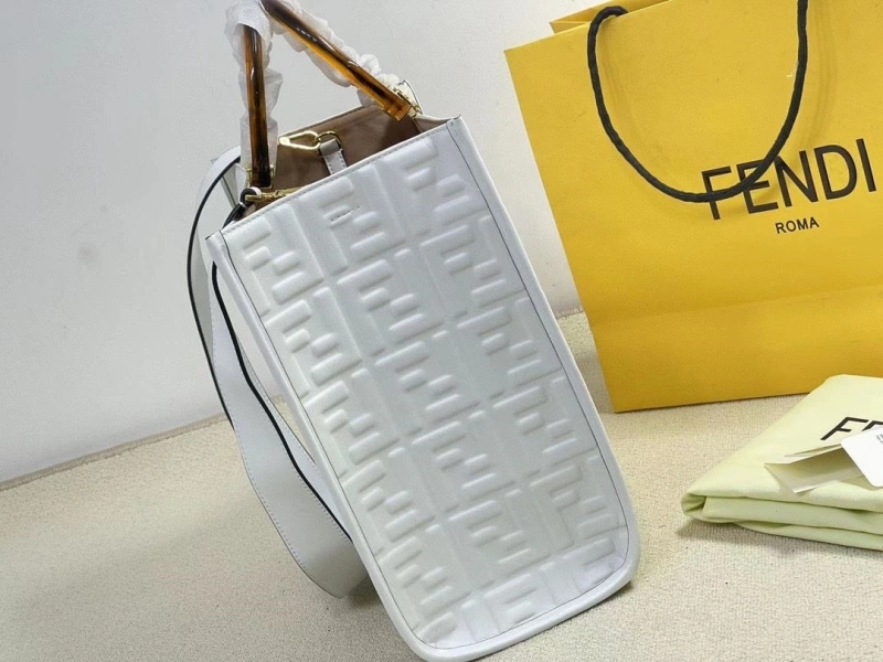 Fendi Shopping Bags 4220-0289