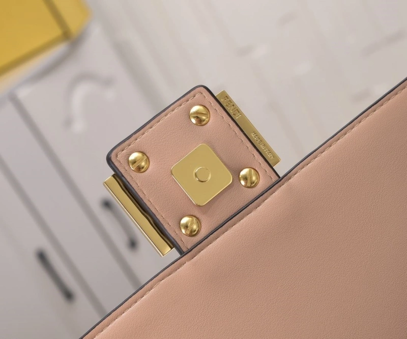 Fendi Top Handle Bags 4220-0299