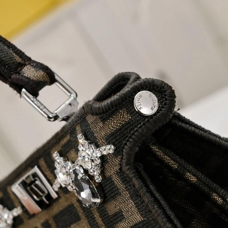 Fendi Top Handle Bags 4220-0313