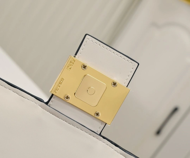 Fendi Top Handle Bags 4220-0316