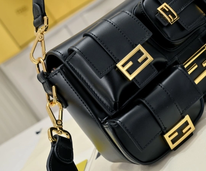 Fendi Top Handle Bags 4220-0318