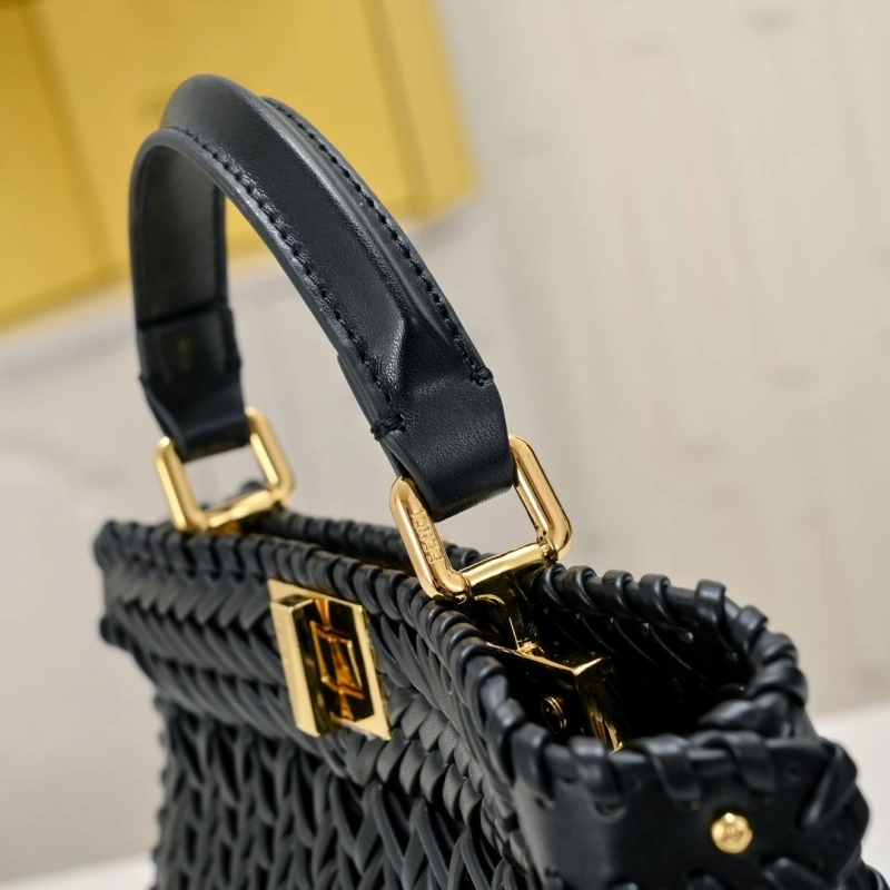 Fendi Top Handle Bags 4220-0321