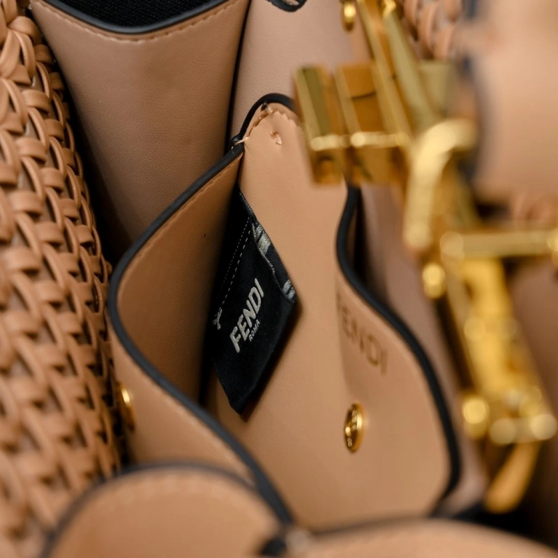 Fendi Top Handle Bags 4220-0324