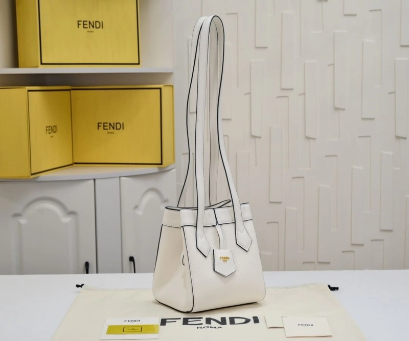 Fendi Shopping Bags 4220-0333
