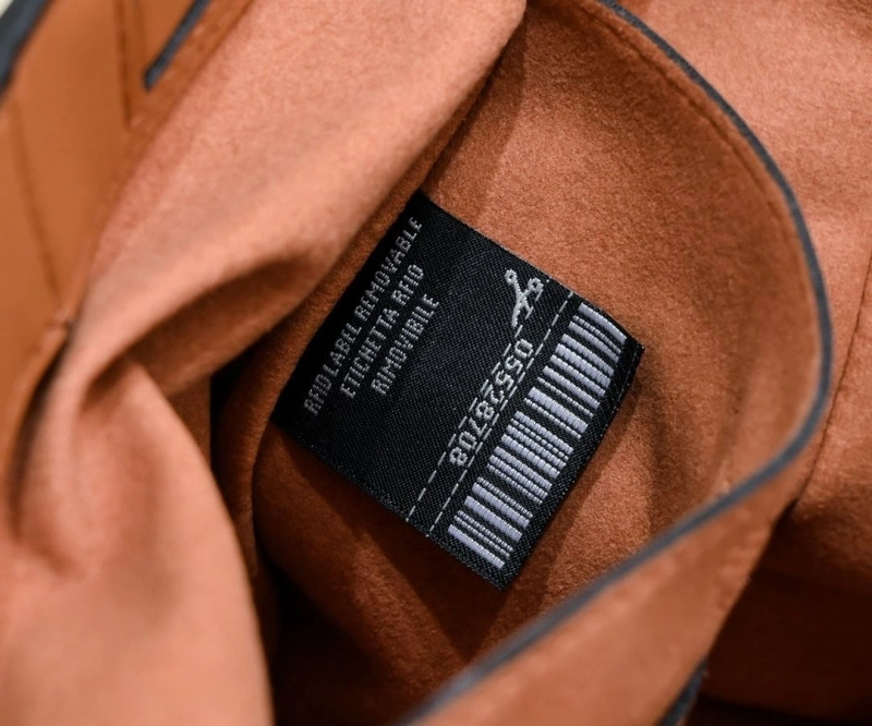 Fendi Shopping Bags 4220-0336