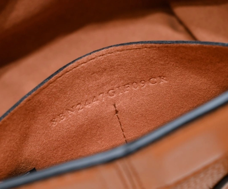 Fendi Shopping Bags 4220-0336