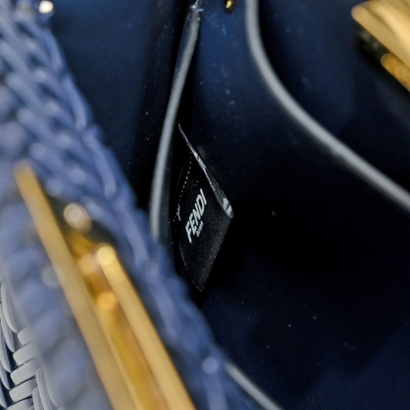 Fendi Top Handle Bags 4220A-0010