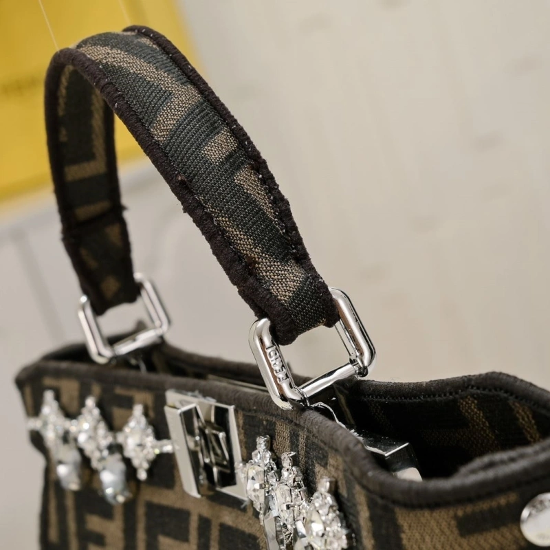 Fendi Top Handle Bags 4220A-0015
