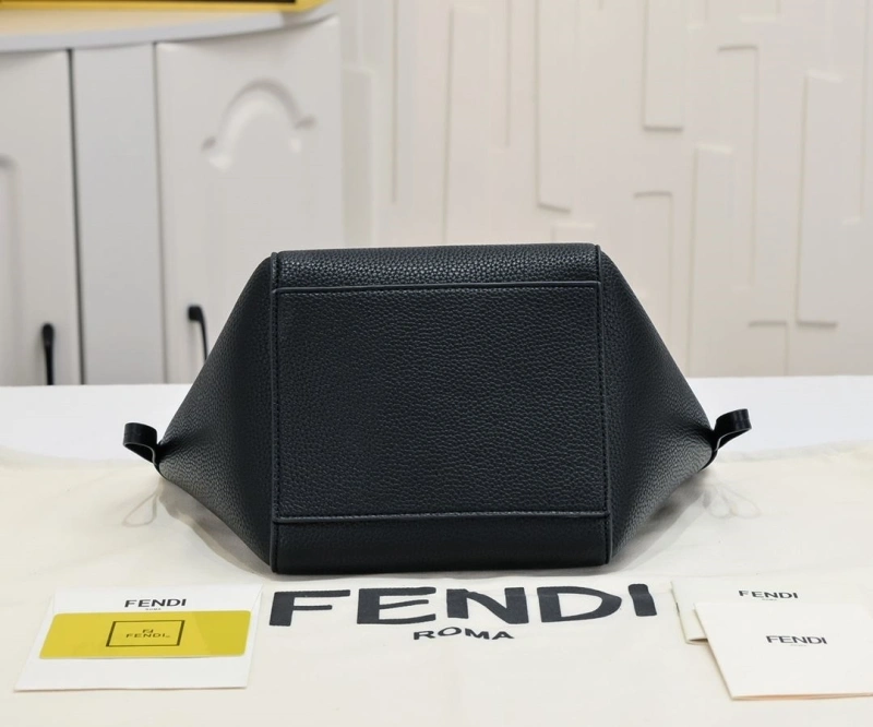Fendi Shopping Bags 4220A-0038