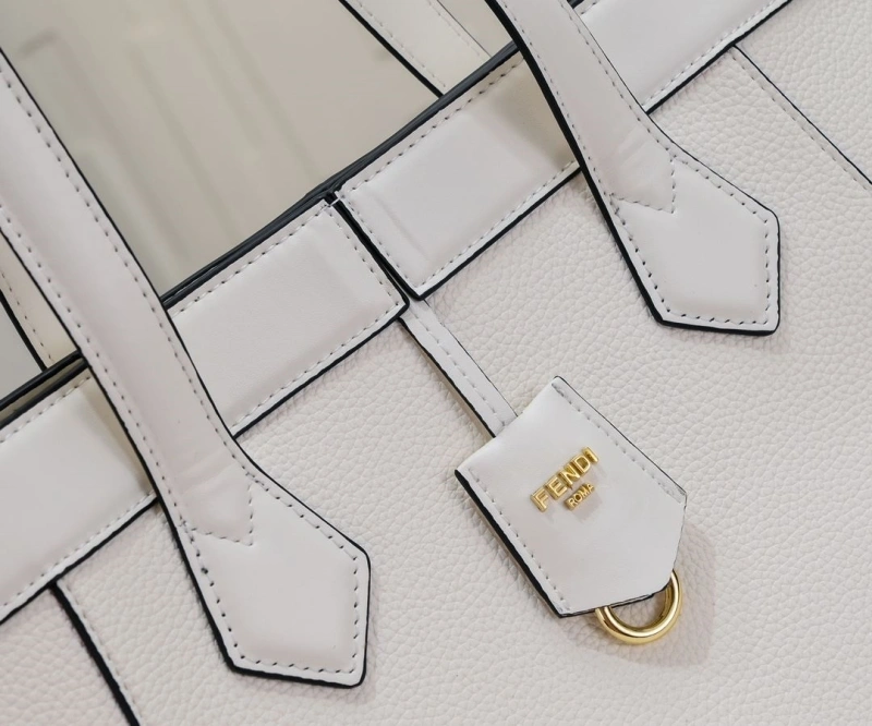 Fendi Shopping Bags 4220A-0041