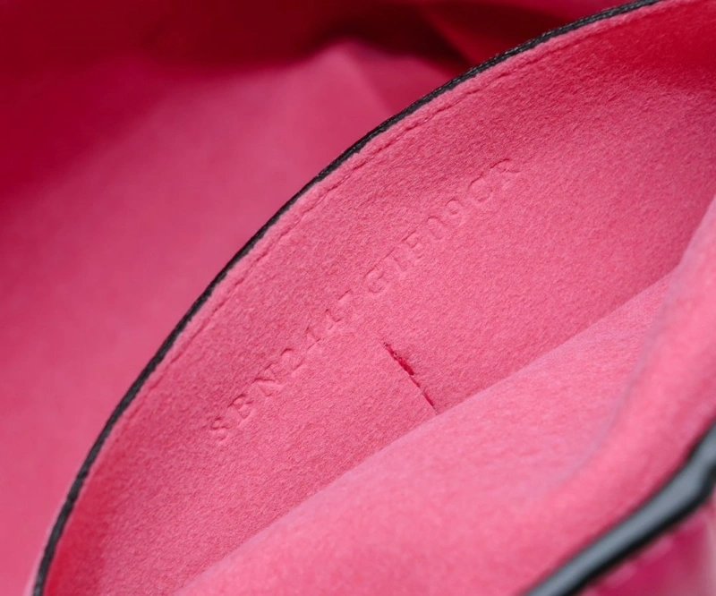 Fendi Shopping Bags 4220A-0049