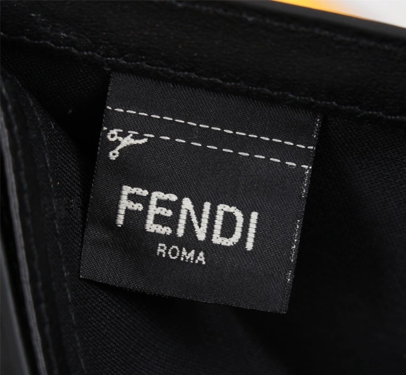 Fendi Wallets 4220A-0071
