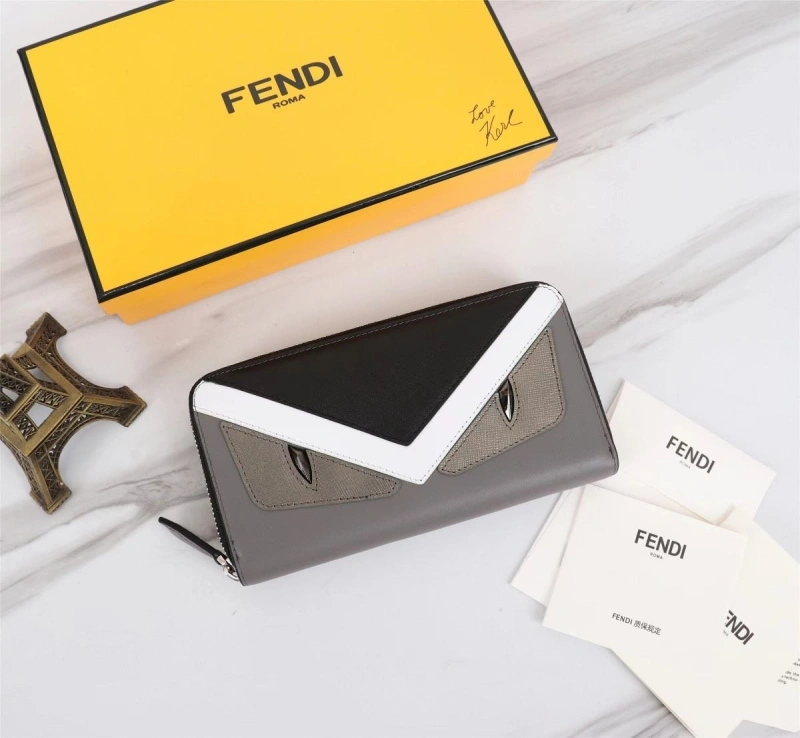 Fendi Wallets 4220A-0082