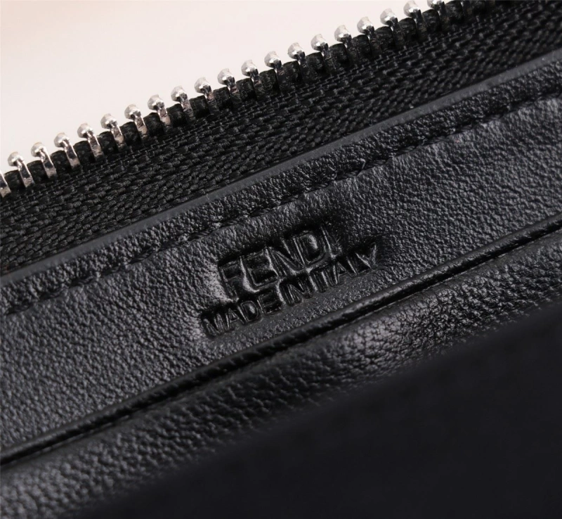 Fendi Wallets 4220A-0082