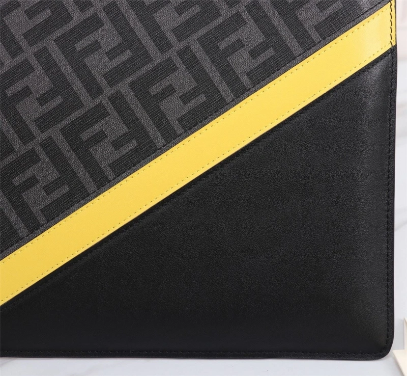 Fendi Cluth Bags 4220A-0108