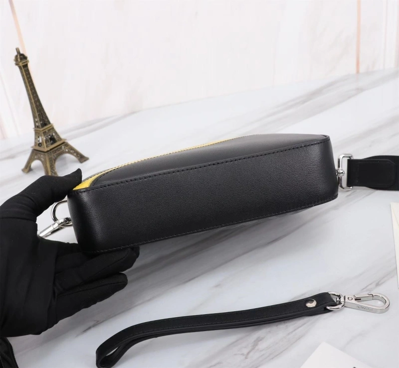 Fendi Satchel Bags 4220A-0136