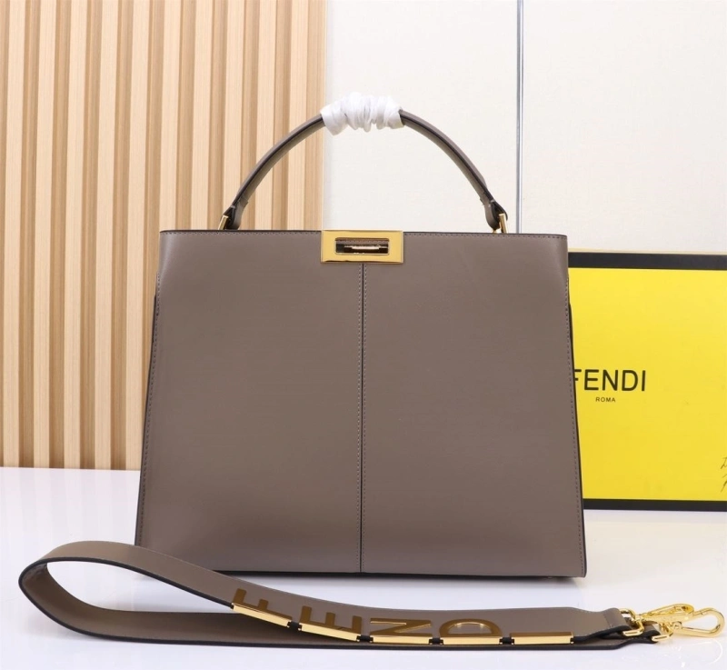 Fendi Shopping Bags 4220A-0195