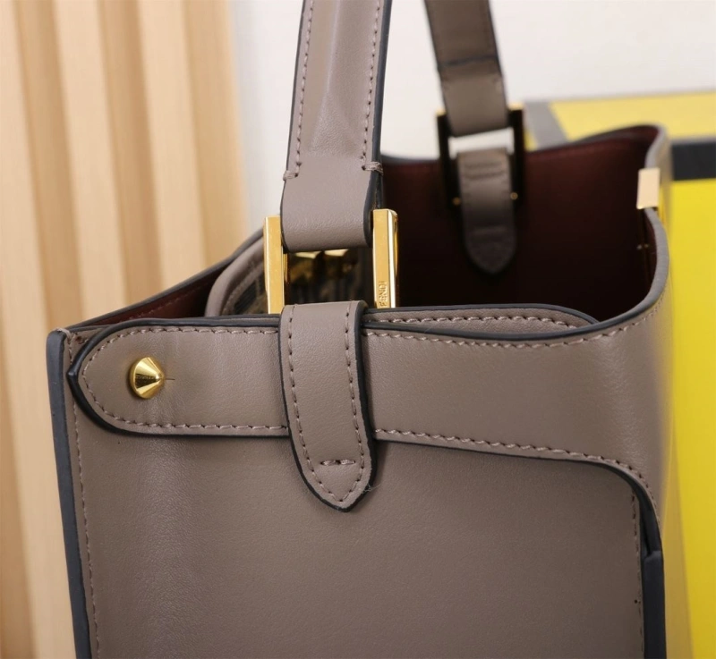 Fendi Shopping Bags 4220A-0195