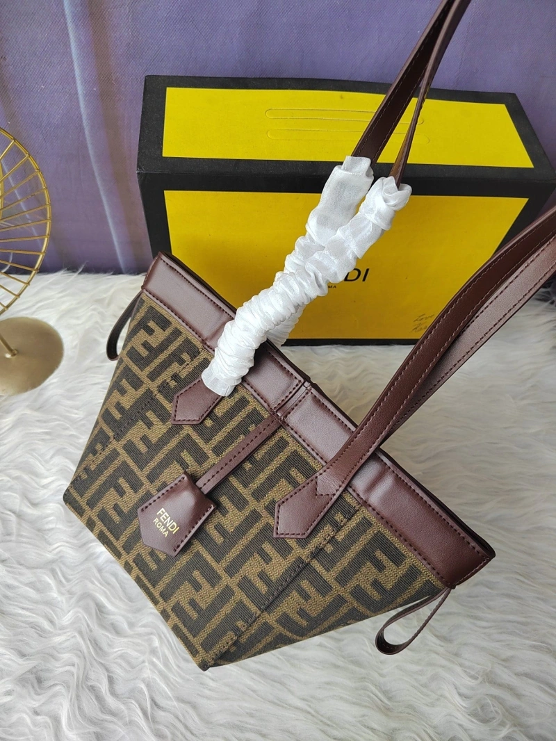 Fendi Shopping Bags 4220A-0238