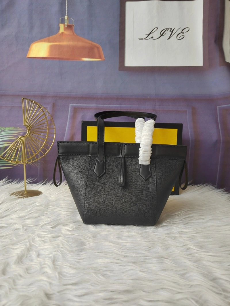 Fendi Shopping Bags 4220A-0239