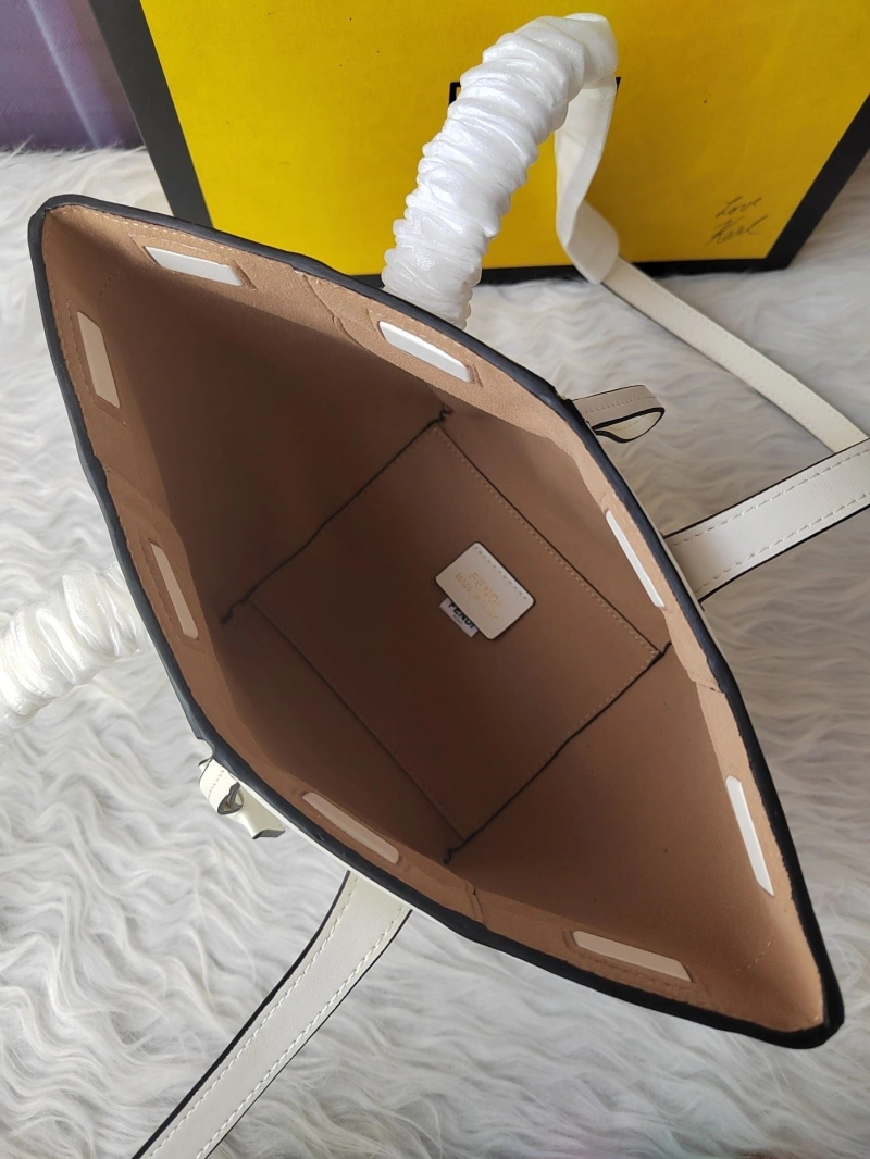 Fendi Shopping Bags 4220A-0240