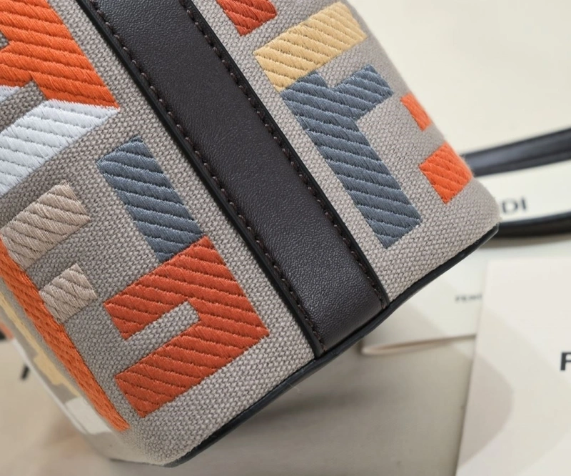 Fendi Bucket Bags 4220A-0248