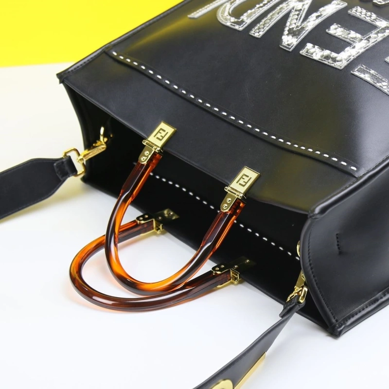 Fendi Shopping Bags 4220A-0300