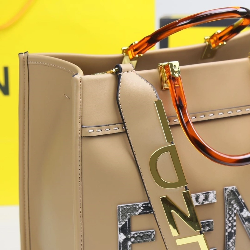 Fendi Shopping Bags 4220A-0302