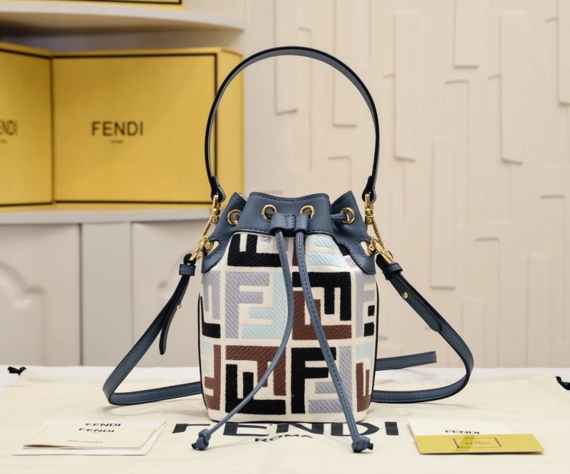 Fendi Bucket Bags 4220A-0522