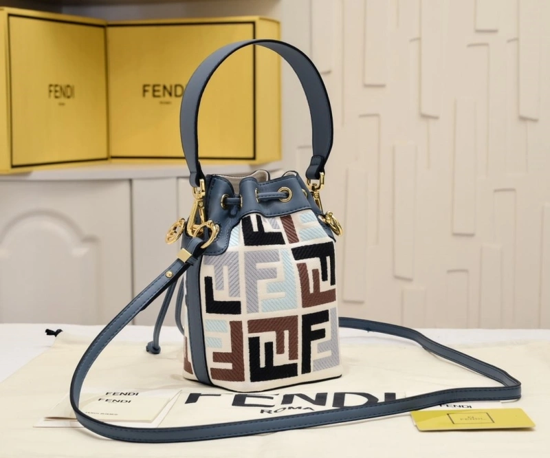 Fendi Bucket Bags 4220A-0522