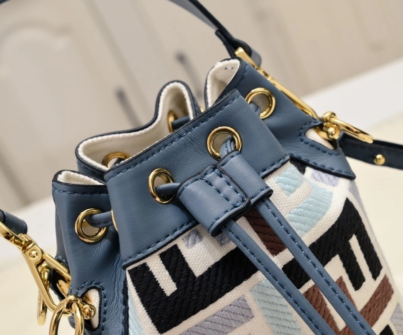 Fendi Bucket Bags 4220A-0522