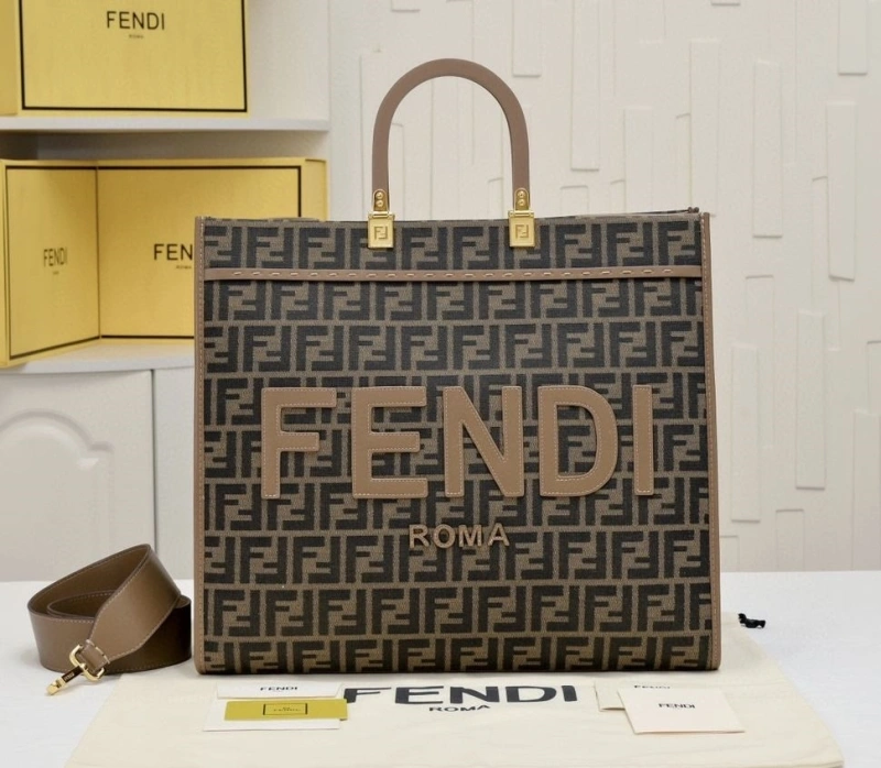 Fendi Shopping Bags 4220A-0532