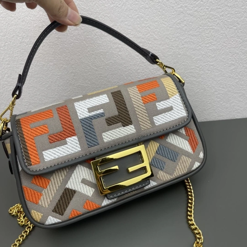 Fendi Satchel Bags 4220A-0633