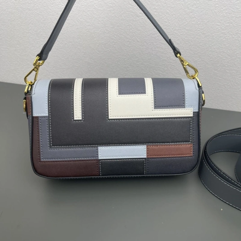 Fendi Satchel Bags 4220A-0635