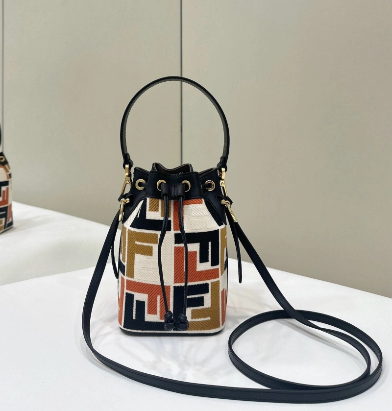Fendi Bucket Bags 4220A-0678
