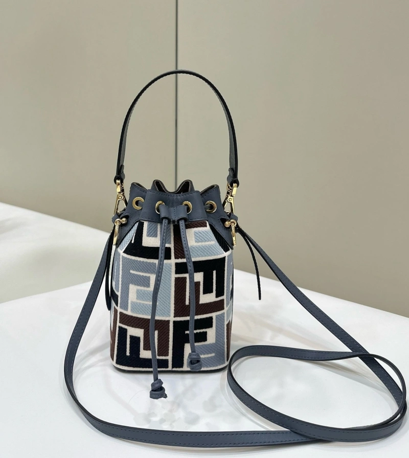 Fendi Bucket Bags 4220A-0679