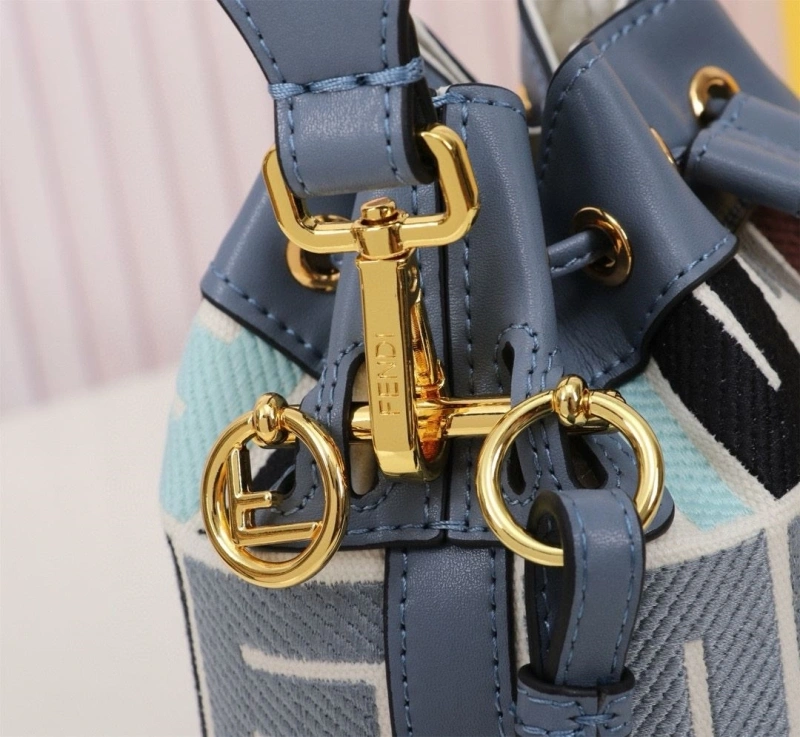 Fendi Bucket Bags 4220A-0679
