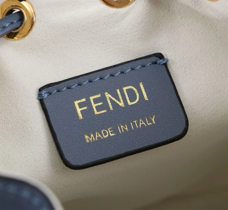 Fendi Bucket Bags 4220A-0679