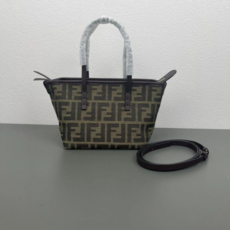 Fendi Shopping Bags 4220A-0697