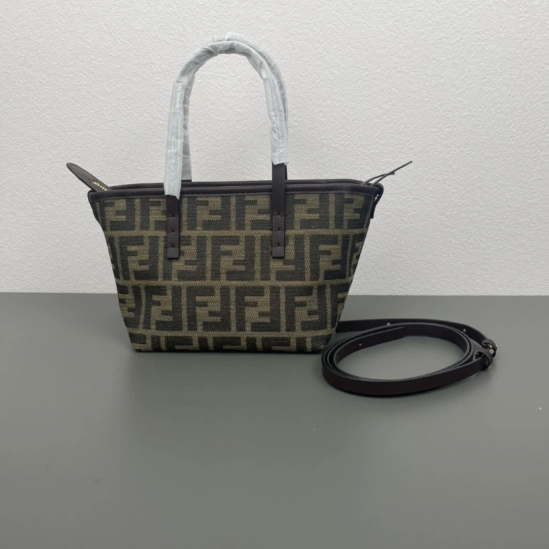 Fendi Shopping Bags 4220A-0697